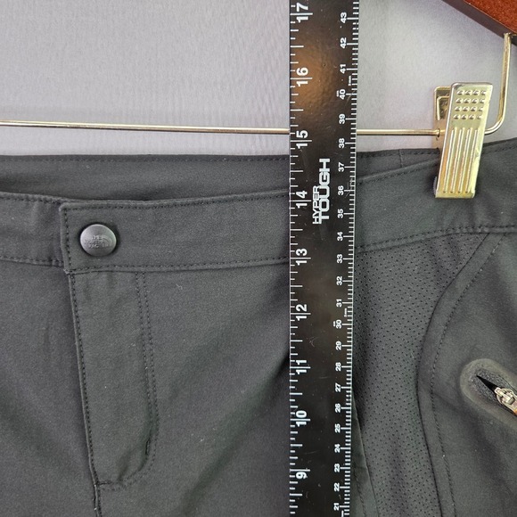 The North Face Flight Series Shorts Womens 8 Black Hiking Running Athletic Zip - Picture 2 of 10
